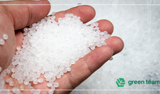 Materiales sostenibles hechos con granza de Policanoico®, tu opción para ayudar al medio ambiente